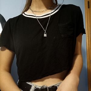 Cute crop top with breast pocket